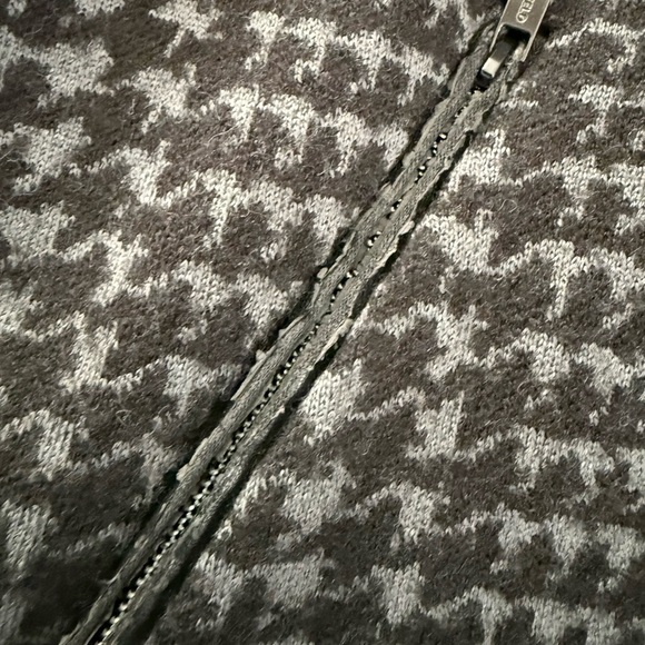 Karl Lagerfeld Women's Houndstooth Blazer - Black and Gray - Picture 8 of 15